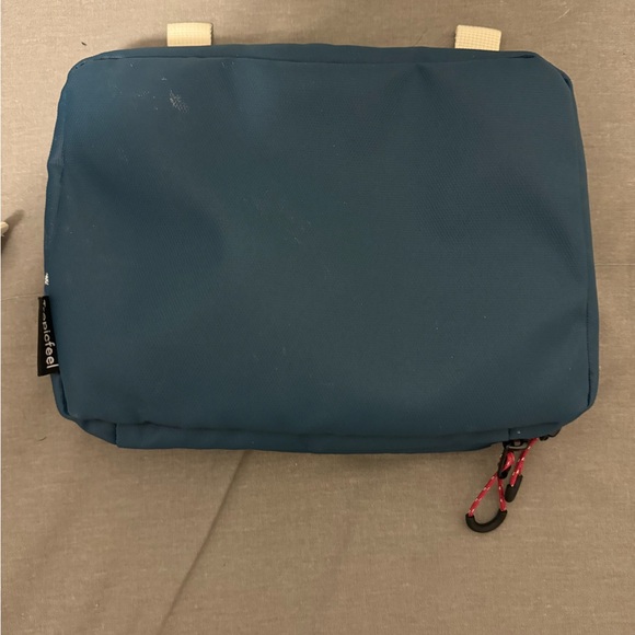 Tropicfeel Shell Backpack (Limited Edition Ocean Blue) - Picture 4 of 5